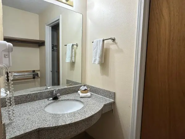 Regal Inn Las Vegas New Mexico 10